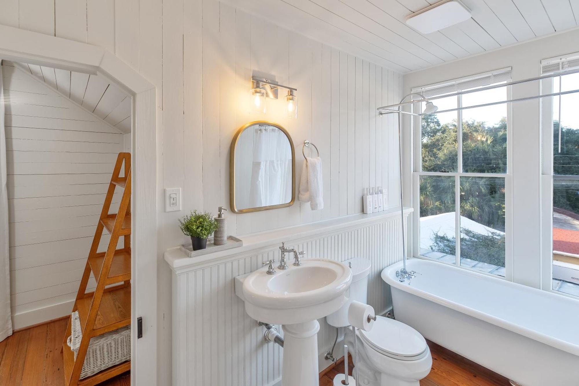 Historic 1871 Coastal Breeze With Heated Pool - Restoring Galveston Villa Eksteriør billede