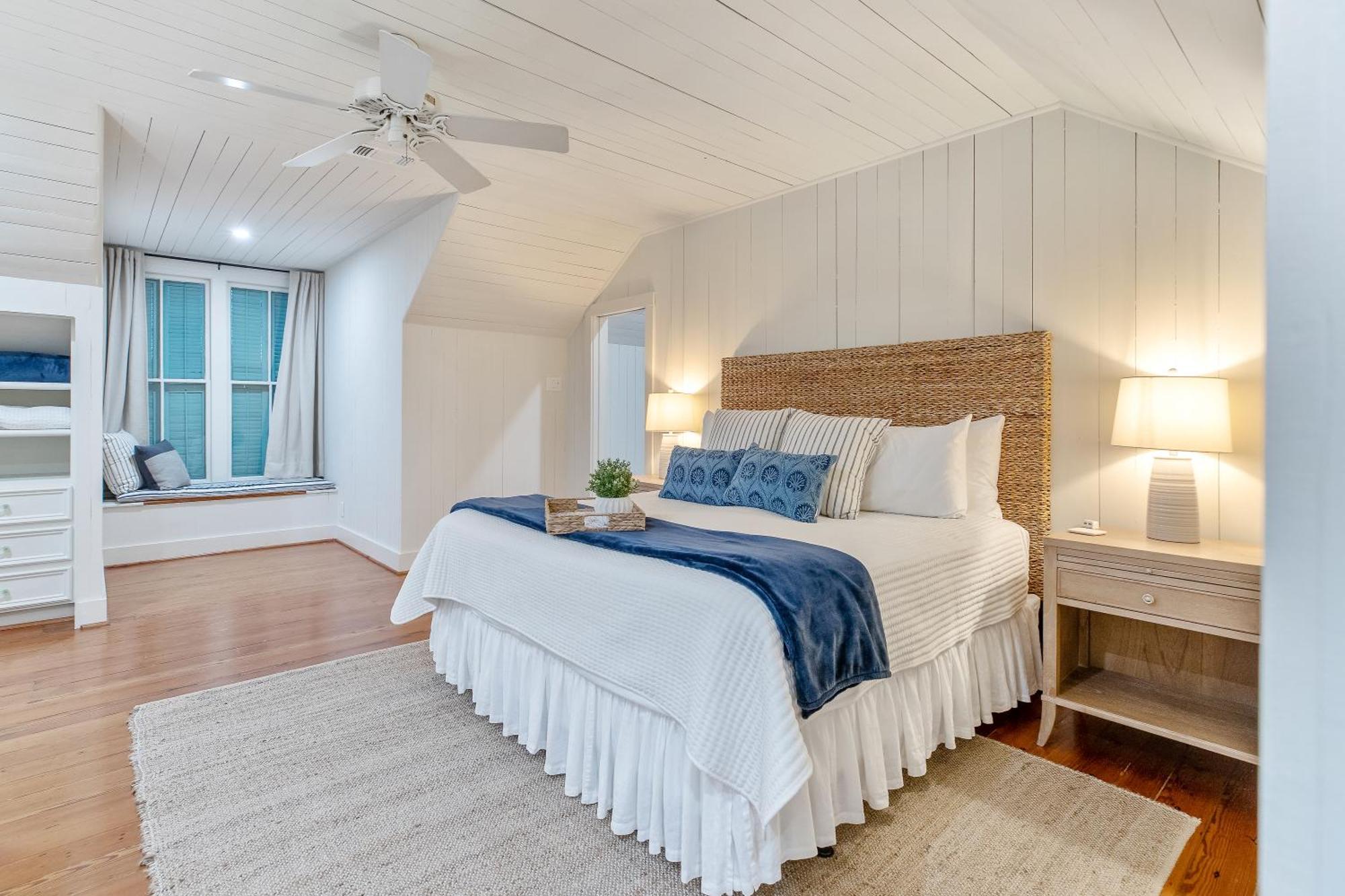 Historic 1871 Coastal Breeze With Heated Pool - Restoring Galveston Villa Eksteriør billede