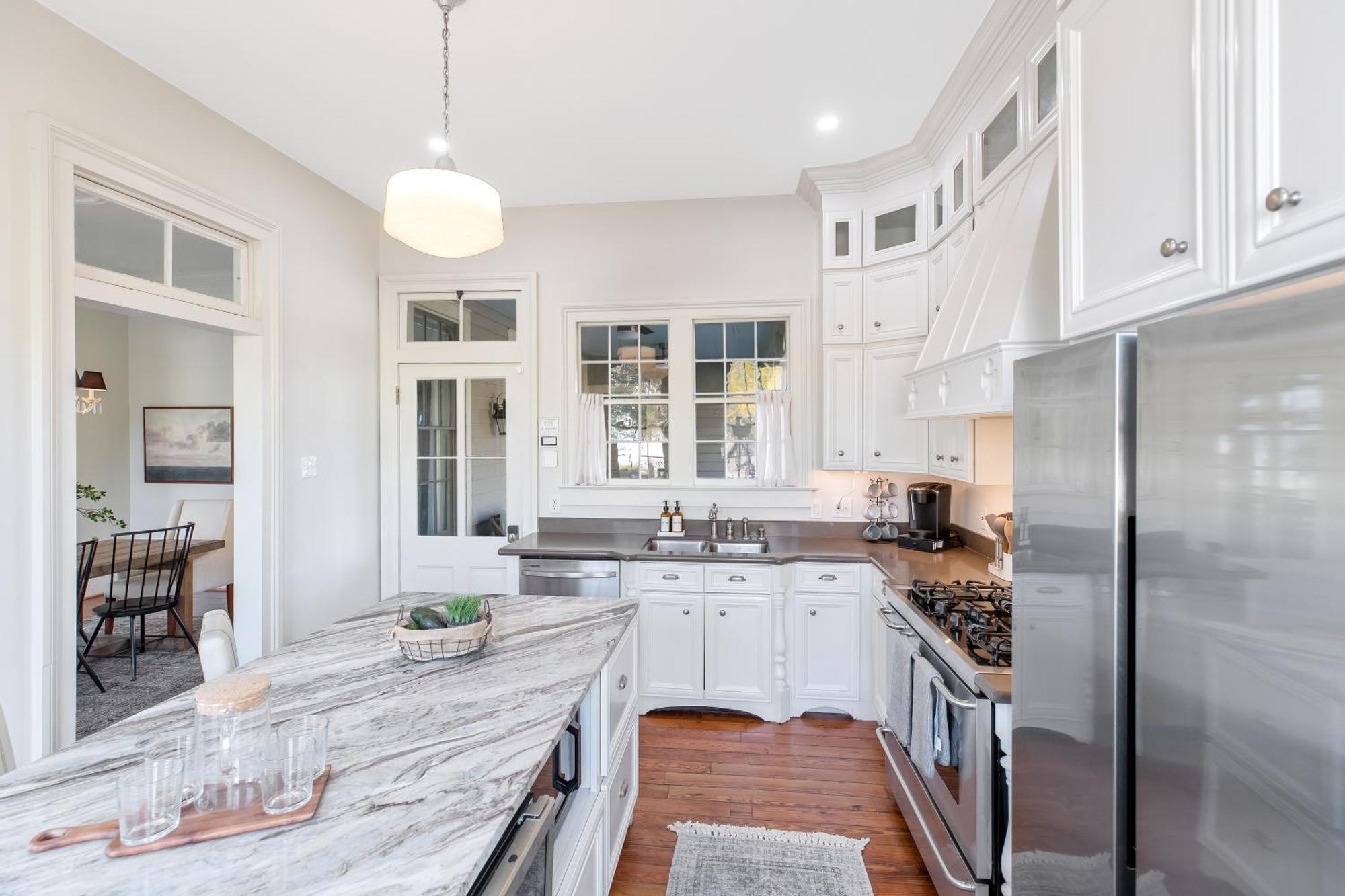 Historic 1871 Coastal Breeze With Heated Pool - Restoring Galveston Villa Eksteriør billede