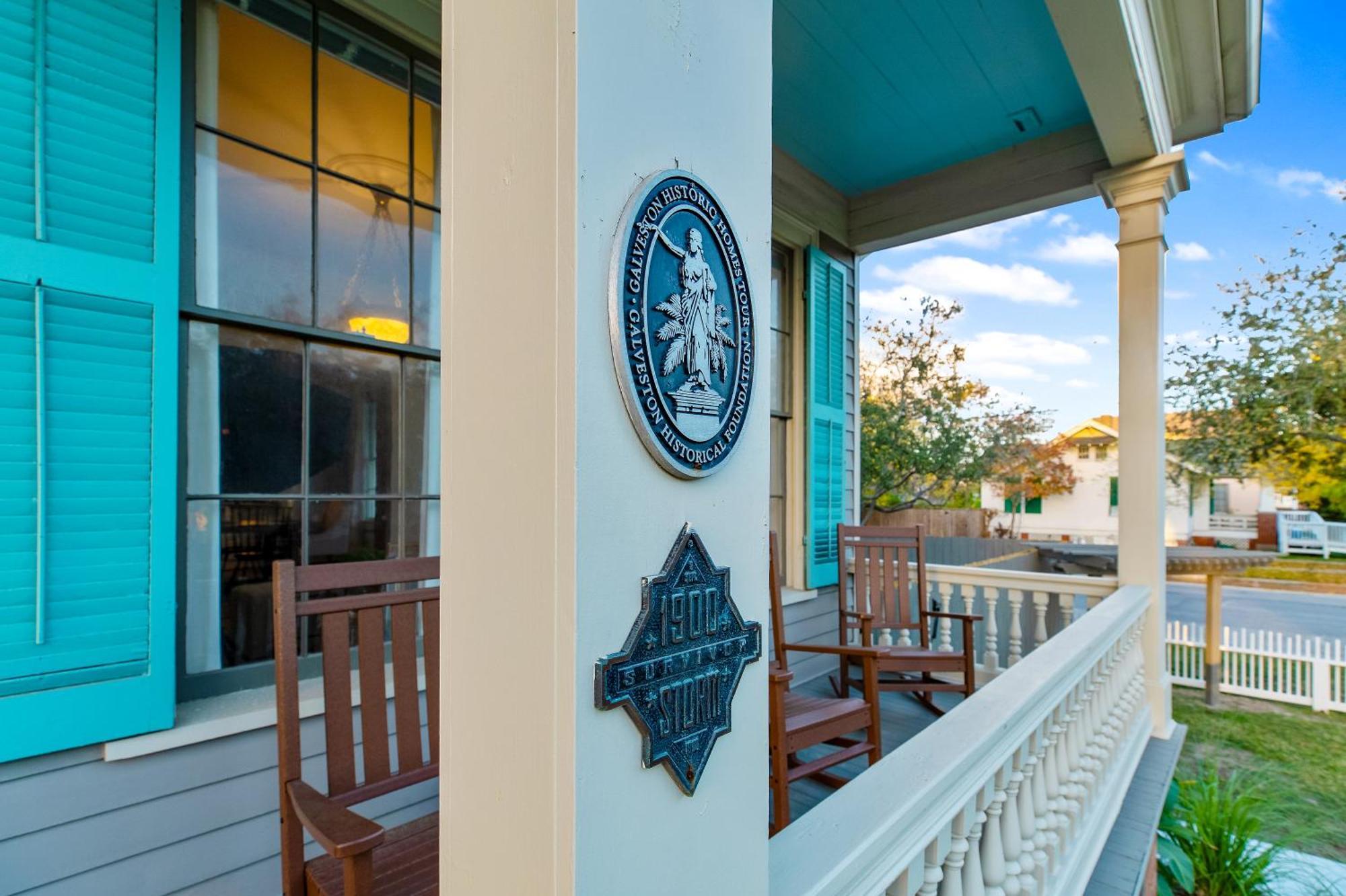 Historic 1871 Coastal Breeze With Heated Pool - Restoring Galveston Villa Eksteriør billede